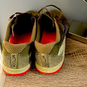 Metcon 4 Green and Blue. Red Highlights